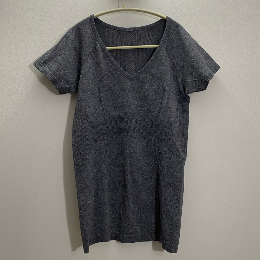 Lululemon Grey Swiftly V Neck Top Size 8